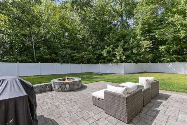 137 Garland Drive, Pelham, NH 03076