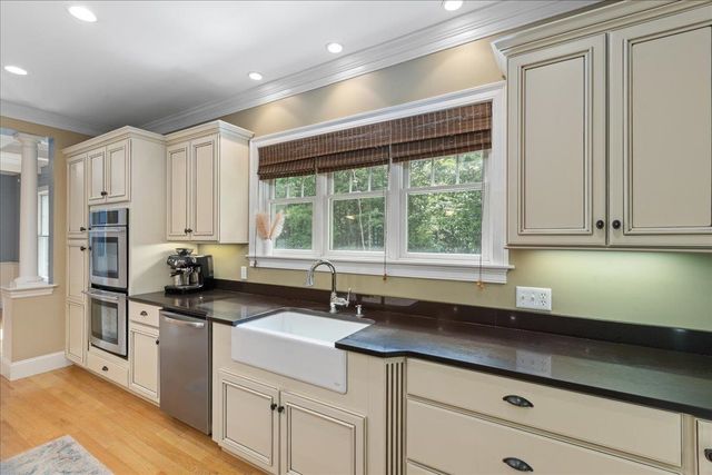 137 Garland Drive, Pelham, NH 03076