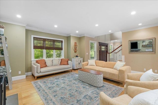 137 Garland Drive, Pelham, NH 03076