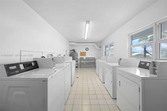 1901 S Ocean Drive 303, Hollywood, FL 33019