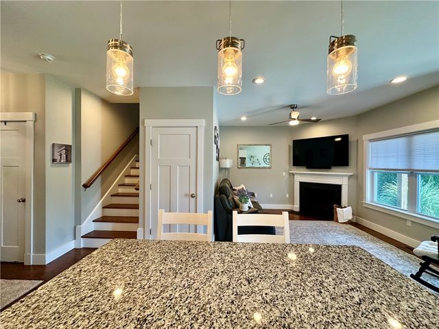 1 Desiree Court B, Smithfield, RI 02917