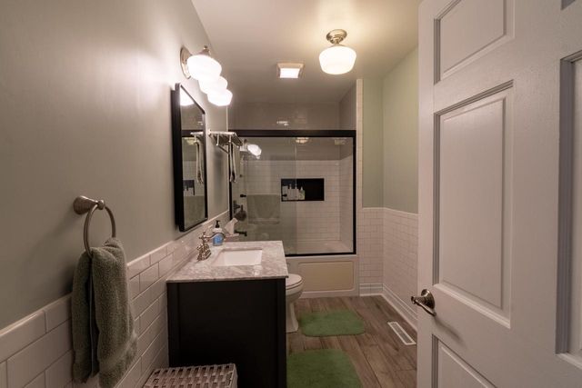 216 E Brown STREET, Milwaukee, WI 53212