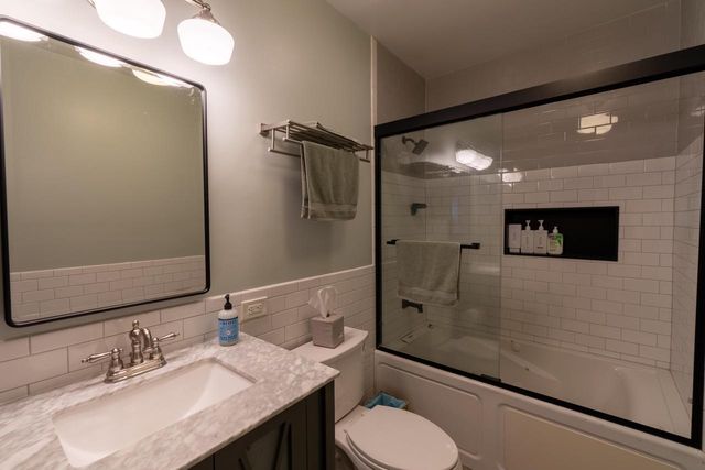 216 E Brown STREET, Milwaukee, WI 53212