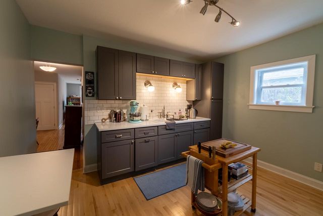 216 E Brown STREET, Milwaukee, WI 53212