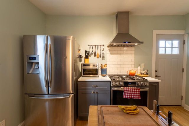 216 E Brown STREET, Milwaukee, WI 53212