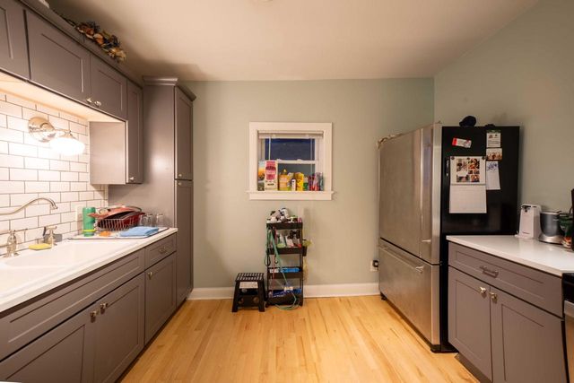 216 E Brown STREET, Milwaukee, WI 53212