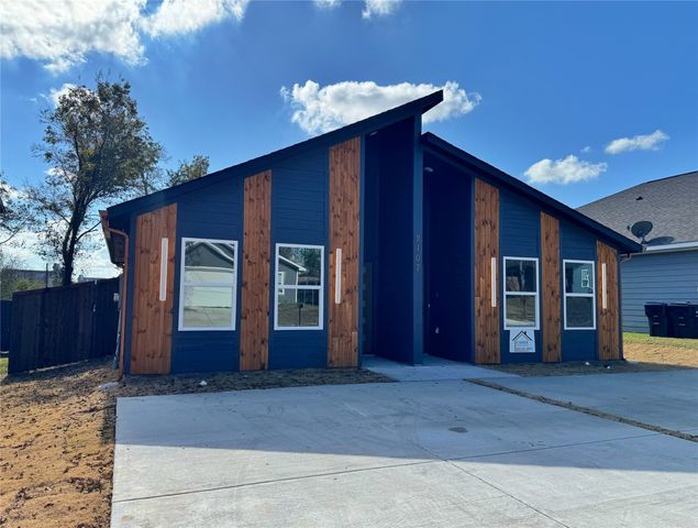 2107 Church Street, Greenville, TX 75401