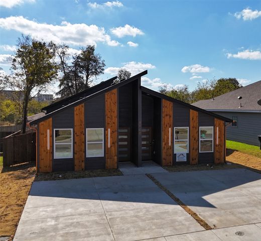 2107 Church Street, Greenville, TX 75401