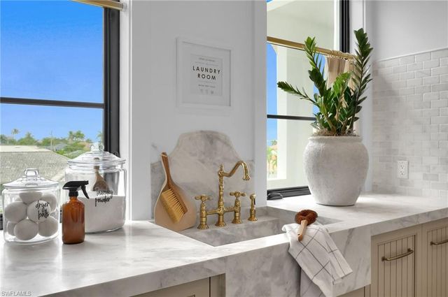 839 Chestnut CT, Marco Island, FL 34145