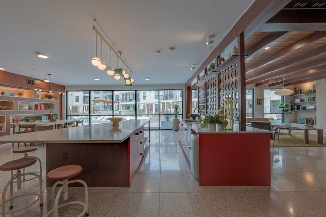 1701 Simond Ave 618, Austin, TX 78723