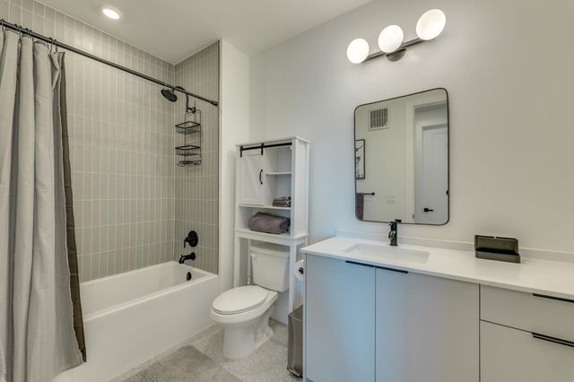 1701 Simond Ave 618, Austin, TX 78723