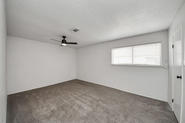 6601 Sands Point Drive 47, Houston, TX 77074