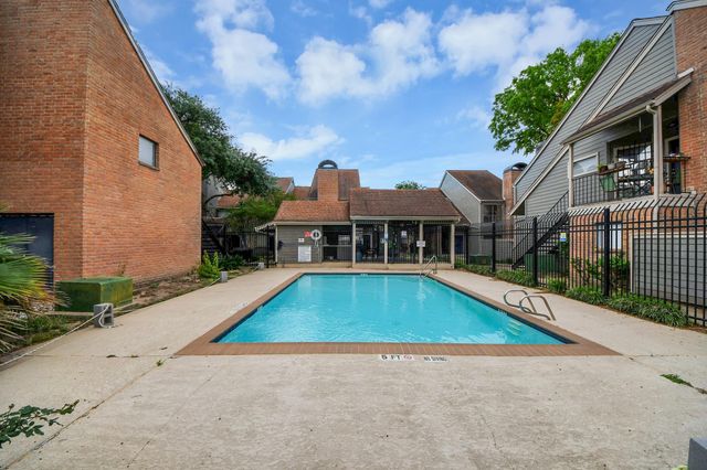 6601 Sands Point Drive 47, Houston, TX 77074