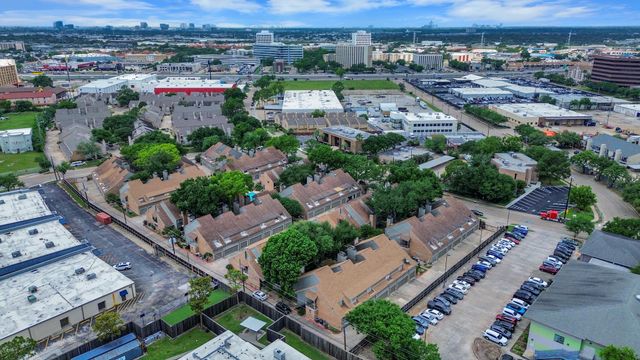 6601 Sands Point Drive 47, Houston, TX 77074