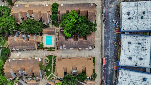 6601 Sands Point Drive 47, Houston, TX 77074