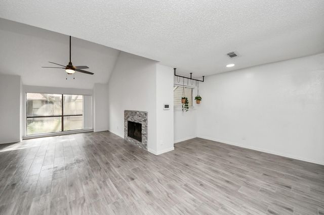 6601 Sands Point Drive 47, Houston, TX 77074