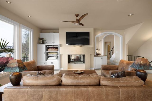 3116 Pergola View, Lee's Summit, MO 64081
