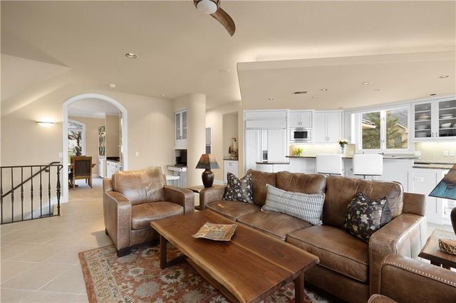 3116 Pergola View, Lee's Summit, MO 64081