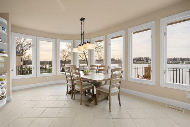 3116 Pergola View, Lee's Summit, MO 64081