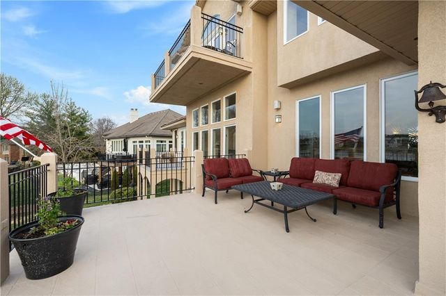 3116 Pergola View, Lee's Summit, MO 64081