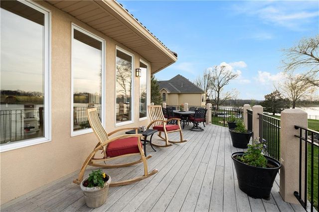 3116 Pergola View, Lee's Summit, MO 64081
