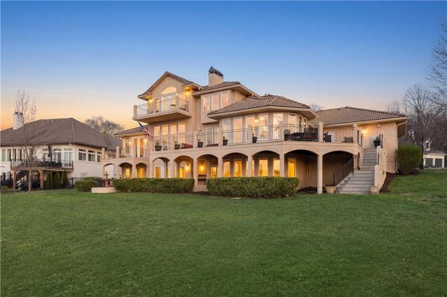 3116 Pergola View, Lee's Summit, MO 64081