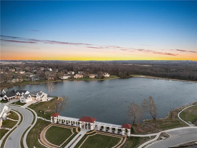 3116 Pergola View, Lee's Summit, MO 64081