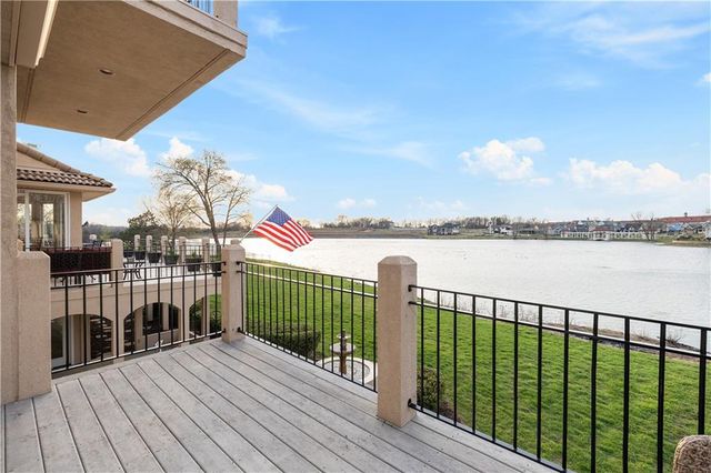 3116 Pergola View, Lee's Summit, MO 64081