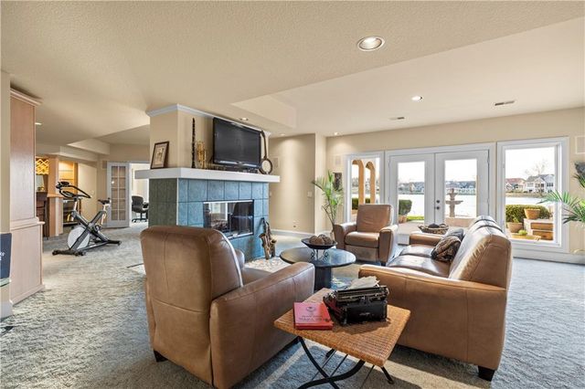 3116 Pergola View, Lee's Summit, MO 64081
