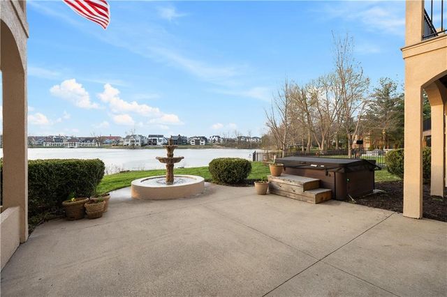3116 Pergola View, Lee's Summit, MO 64081