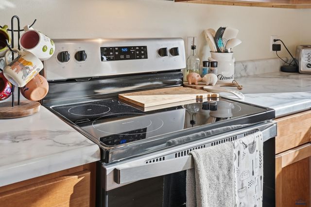 300 AURORA AVE, Spearfish, SD 57783