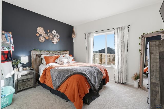 300 AURORA AVE, Spearfish, SD 57783