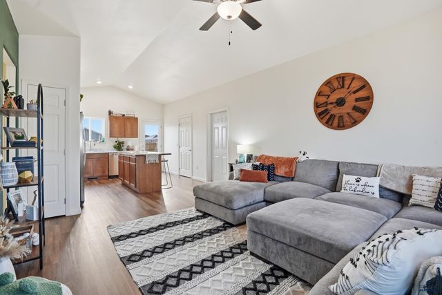 300 AURORA AVE, Spearfish, SD 57783