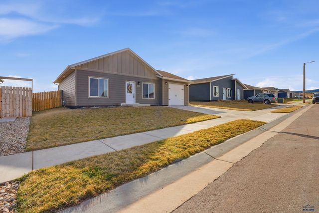300 AURORA AVE, Spearfish, SD 57783