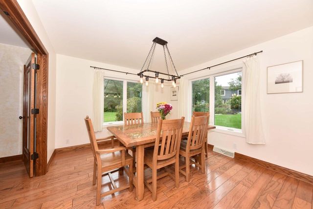 N58W24838 Cardinal COURT, Sussex, WI 53089