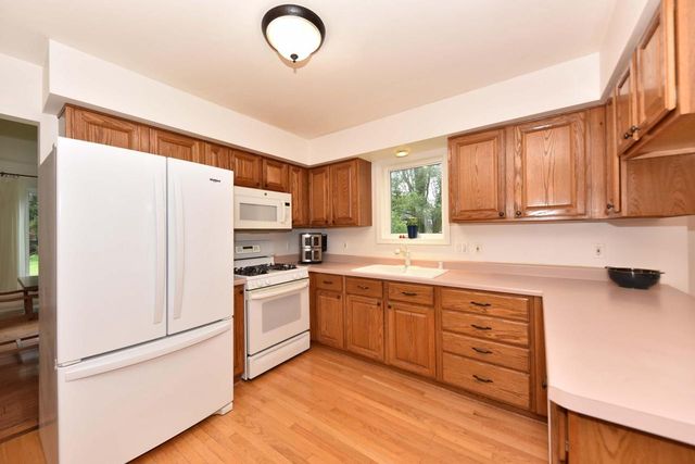 N58W24838 Cardinal COURT, Sussex, WI 53089