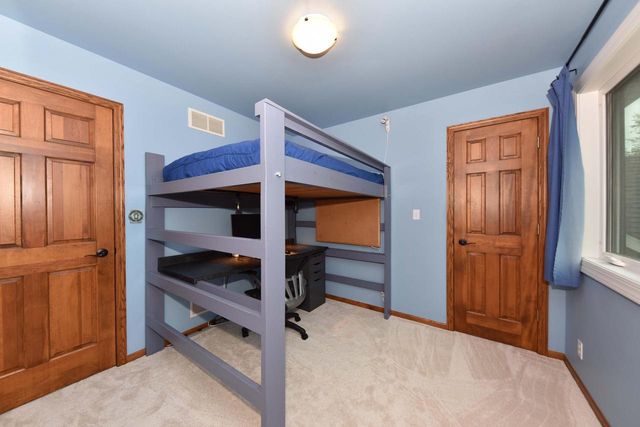N58W24838 Cardinal COURT, Sussex, WI 53089