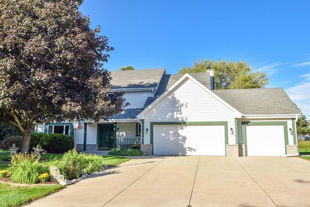 N58W24838 Cardinal COURT, Sussex, WI 53089