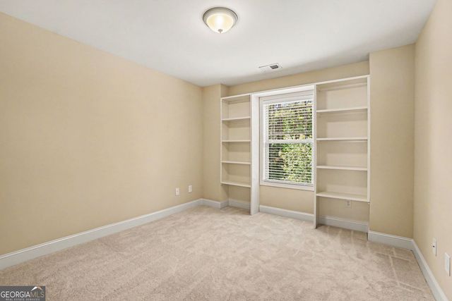 3936 Memorial Parkway NW, Kennesaw, GA 30152
