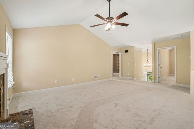 3936 Memorial Parkway NW, Kennesaw, GA 30152
