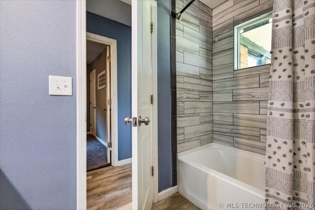 417 NE Myers Avenue, Bartlesville, OK 74006