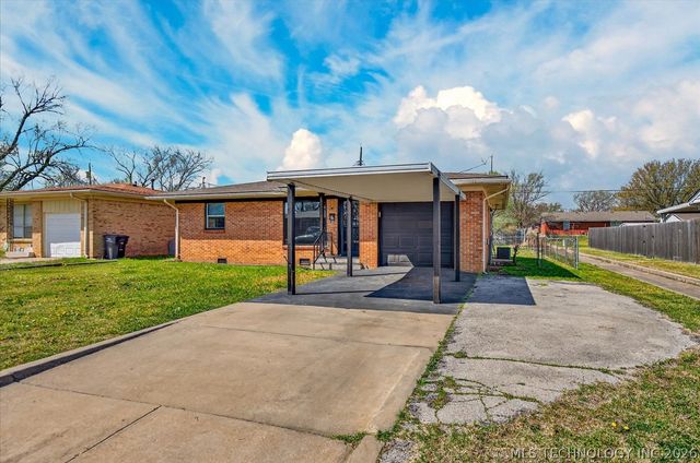 417 NE Myers Avenue, Bartlesville, OK 74006