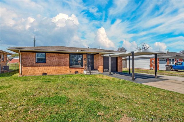 417 NE Myers Avenue, Bartlesville, OK 74006