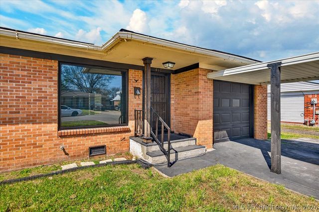 417 NE Myers Avenue, Bartlesville, OK 74006