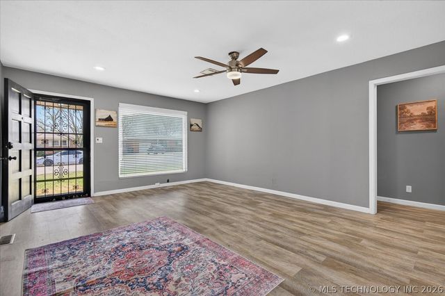 417 NE Myers Avenue, Bartlesville, OK 74006