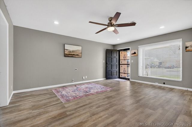 417 NE Myers Avenue, Bartlesville, OK 74006