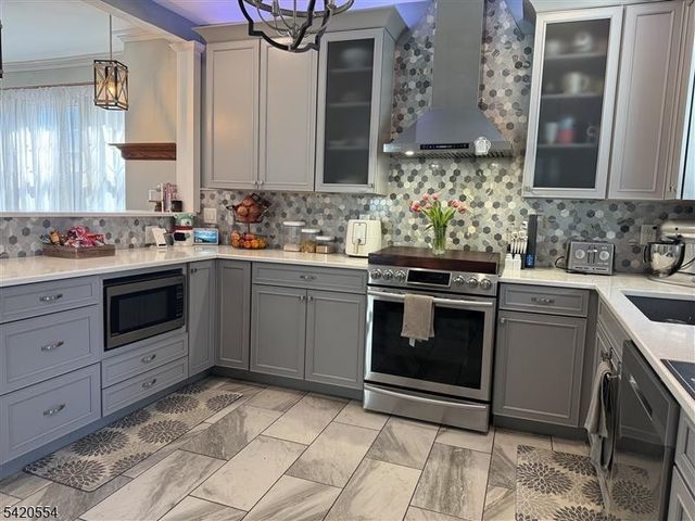 61 Bremond St, Belleville Twp., NJ 07109