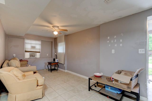 633 BYRON AVENUE, Daytona Beach, FL 32114