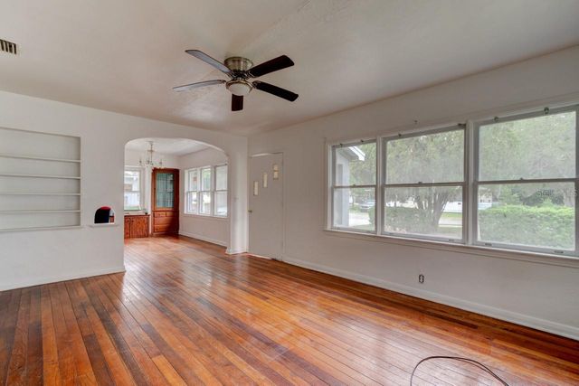 633 BYRON AVENUE, Daytona Beach, FL 32114