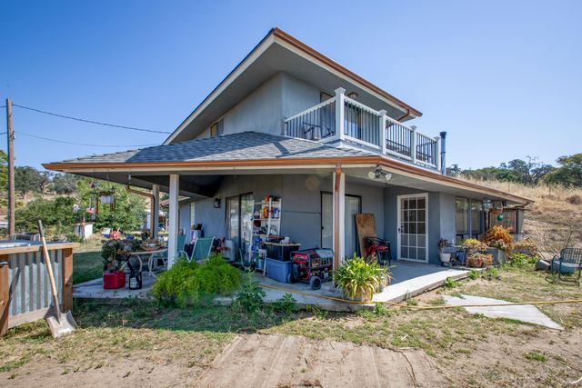 34141 Bronco Lane, Yokuts Valley, CA 93675